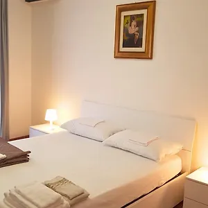 https://casa-stazione-magliana.it-romehotels.com